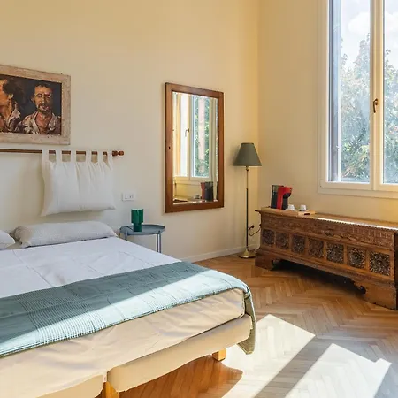 Italy Prestigious Bologna